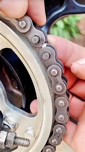 Install your motorcycle chain fast and simple by yourself! #bikerepair #DIYproject #howto