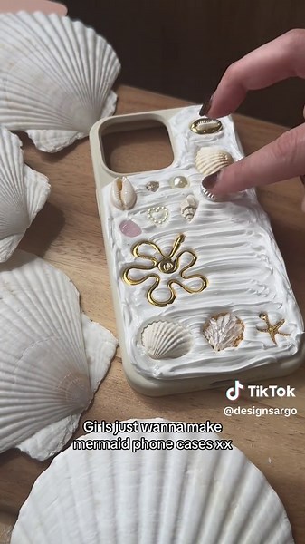 Girls Just Wanna Make Mermaid Phone Cases | DIY & Handcrafts