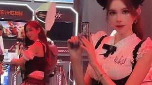 小闹nn 女仆装上海CJ摆拍 day1