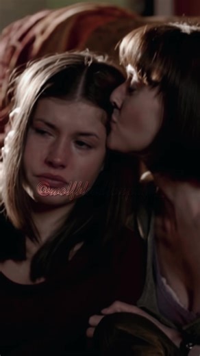 Hate to see her cry❤️‍🩹🥺#wolfblood #maddysmith #emmasmith #aimeekelly #angelalonsdale #motherdaughter #edit #foryou #foryoupage #cbbcshows #fanpage