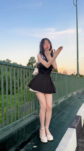 Ai chẳng muốn mình xinhhh 🌷👧🏻@zannn IG:_09.vann |dc@Thư Thor 🐇 |#vando09 #tiktokdancevn #fyp