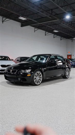 Pure ASMR sound of legendary 2011 BMW M3 E90🎧 #m3 #e90 #bmw #v8