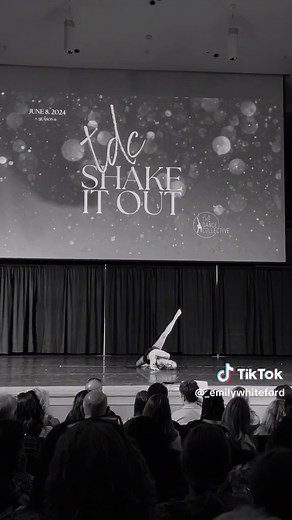 ‘my way’ my self choreographed recital solo, full video over on my instagram 🤍✨ #dance #dancer #dancersoftiktok #flexibility #dancevideo #dancestage #competitiondance #danceteam #dancestudio #fyp #foryoupage #onthisday #thedancecollectivemd
