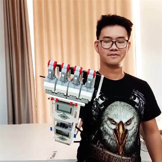 Robot Hand👏👏👏