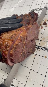 Still smiling from our Christmas Day feast and this gorgeous prime rib. Thank you Seth @porkrastinators for sharing your recipe and technique. Hope y'all had a great holiday ... next up, New Year's! #smokefreaks #tastethefreakage #freakon #worldchampion #primerib #christmasfeast #msfreak #mrfreak #bbqflavorguide | Smoke Freaks