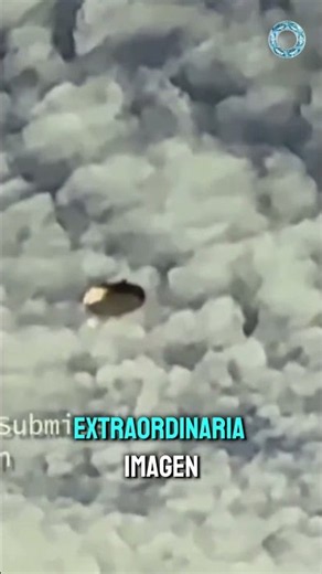 STUNNING metallic object captured in the sky! 🛸 #jaimemaussan #interstellar #ufos