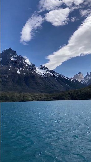 Parque nacional Torres del Paine, desde el lago Pehoé. Patagonia Chile.