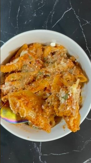 The BEST Slow Cooker Baked Ziti | Crockpot Baked Ziti Recipe | #pasta #Shorts