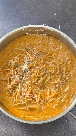 Creamy Roasted Red Pepper Spaghetti
