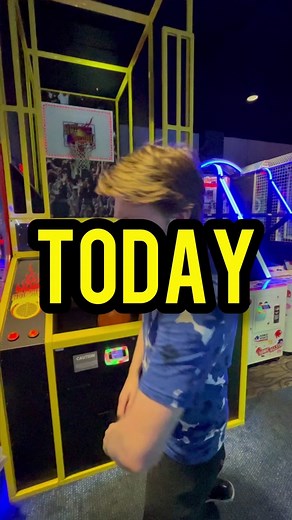 I Found the World’s LARGEST Arcade Basketball Game 🏀 #arcadewarrior #arcade #basketball #arcadegame #foryou #fyp