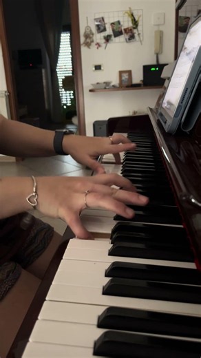 Topsy-turvy 🎶 #shorts #topsyturvy #swingmusic #jazz #musician #piano