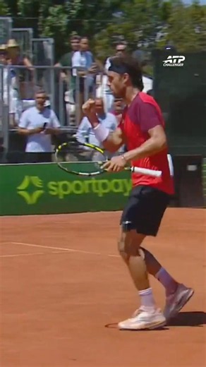 Marco Cecchinato pulls out the drop shot at the perfect moment in the Milan final