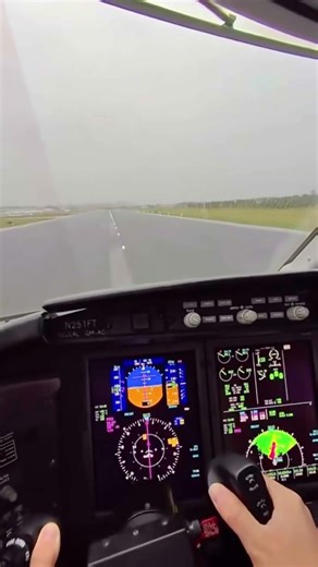 Rain makes aviation look cinematic ✈️ #aviation #aviationhub #airplane #takeoff