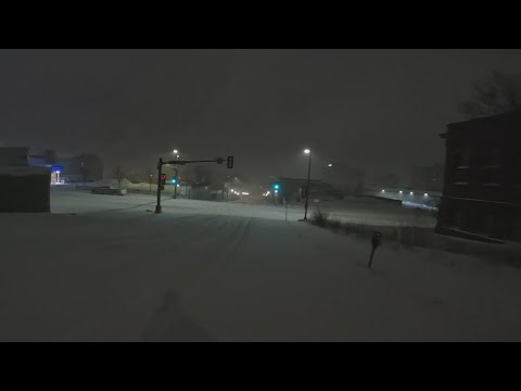 Minnesota weather man skis to work