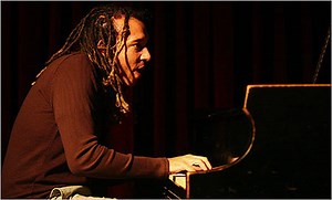 Gerald Clayton | Jazz Piano – Biography, Albums & More | All About Jazz