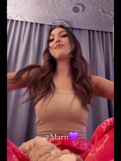 fata noastră top💜@lucy #fypシ゚viral🖤tiktok TikTok