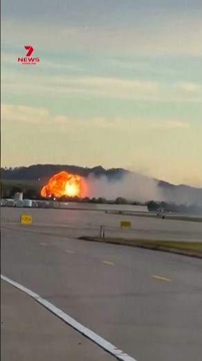 Moment plane crashes after takeoff at Louisville International Airport