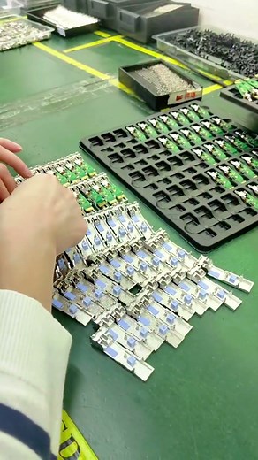 Amazing Precision! Watch How Optical Transceiver Components Are Assembled