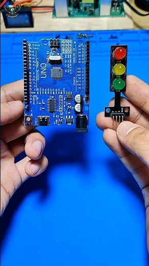 Menyalakan Trafic LED Menggunakan Arduino