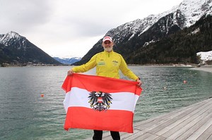 Gerald Daringer aus Telfes: Österreichischer Rekord im Eisschwimmen