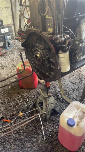 Join Back Together: 6.05 Deutz Clutch Progress
