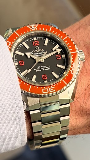 Exploring the Omega Seamaster Planet Ocean Dive Watch