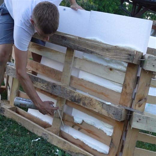 20M views · 224K reactions | DIY Homemade Swimming Pool from Pallets | DIY & Crafts | Facebook