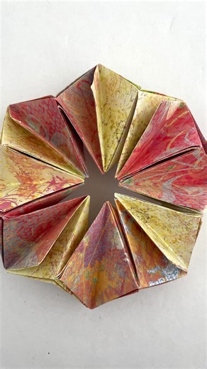 Never ending paper thing. I got really frustrated trying to make this! I followed a 15 second short on YouTube and I had to stop and replay the video at least 50 times. This is my 5th one and I’m still not happy with it. Waa! . . #bookarts, #artistbook, #bookartist, #bookmaking, #handmadebook, #handboundbook, #handbound, #kitdavey, #daveykit, #the100dayproject, #the100dayproject2025, #the100dayprojectkitdavey, #bookbinding,#paperart, #neverendingcard | Kit Davey