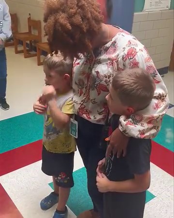 Elm Creek Elementary staff and faculty helped to create a special Military homecoming for United States Air Force Staff Sergeant Veronica Mollema and her family! Welcome home and thank you for your service! 🇺🇸 | Southwest ISD