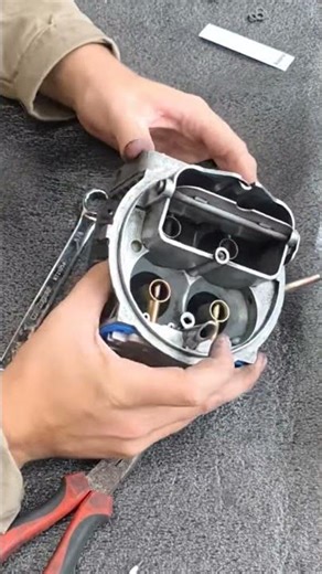 Final Touch on the 1980 Corvette Carb 🔧💨 #Shorts