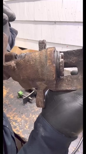 14K views · 142 reactions | Understanding the functionality of a brake caliper #coolant #brakes #brake #caliper #repair #auto #automotive #automobile #repairs #repairing #FixItRight #fixit | My Mobile Mechanic / Auto Repair & Brake Replacement. | Facebook