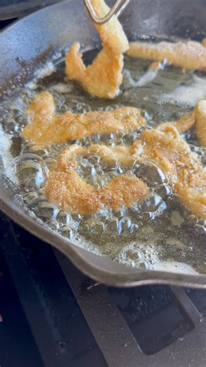 How we fry crappie! So good! Thanks to Rogers uncle Jim (he's 84) for the mess of crappie! #mountaincookinwithmissy #crappie #goodeating #southerncooking #fishfry #oldbayseasoning | Mountain Cookin’ with Missy