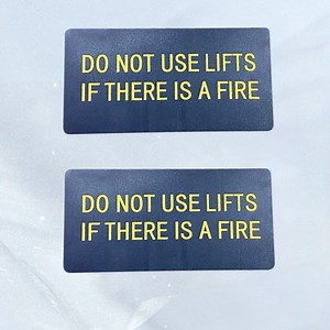 [Hot Item] New Design Custom Metal Nameplate Metal Barcode Tags