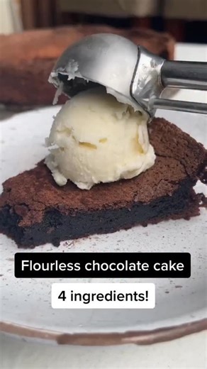 @thebigmansworld The EASIEST flourless cake recipe that is rich, fudgy, and melts-in-your-mouth. I experimented with this cake to make it as easy as possible and with the least amount of ingredients- just four! If you want the recipe, just say “recipe” and I’ll DM you the link right this second or click the link in my profile OR save the post below https://thebigmansworld.com/flourless-chocolate-cake-recipe/ Follow @thebigmansworld for more easy, healthy recipes | The Big Man's World