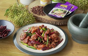 Recipe at:- http://themeatmen.sg/mala-chicken Can't get enough of mala? Check out this 'Sichuan Mala Chicken' recipe that's bound to get your your taste buds tingling! #themeatmensg #simple #delicious #chickenrecipe #mala #spicy #lkk #leekumkeesg P.S. Say, if you like our recipe videos, don't forget to follow our page and share them with your friends. We have many new videos coming up, so stay tuned! | The Meatmen Channel