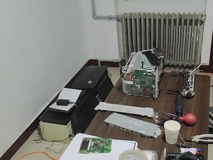 惠普经典黑白激光打印机1005换定影器，2055清洁齿轮组。