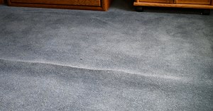 How to Get Wrinkles Out of Carpet Without A Stretcher
