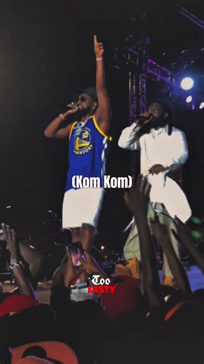 “Saturday for parties🏖️” Dancehall legendary collab💯@Timaya @Patoranking @King Perryy KOM KOM (LYRICS VIDEO) - TIMAYA X PATORANKING X KING PERRYY . . . FOLLOW TOO EASTY FOR MORE MUSIC UPDATES 🎧📰 ©️PATORANKING X TIMAYA #tooeasty #lyrics #patoranking #timaya #music