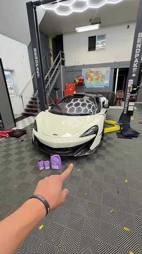 McLaren Oil Change with Fresh Motor Milk 5W40 Racing Oil