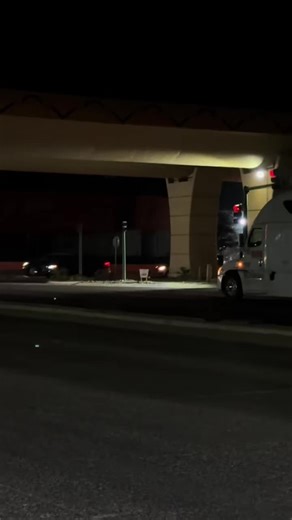 Exploring the Kenworth T880 Interior Features