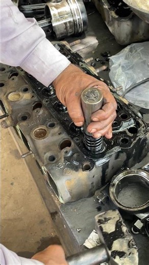 How To Remove Valve Springs And Locks Safely Without Expensive Tool #viral #shorts #automobile