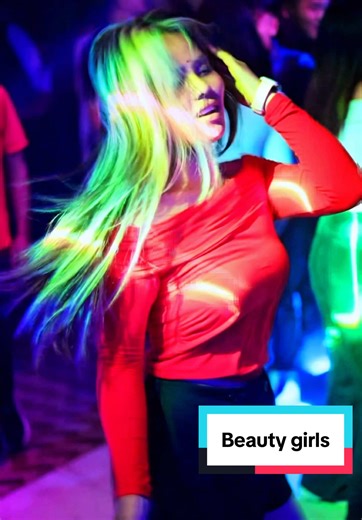 DJ Remix: Enjoy the Beautiful Club Vibes