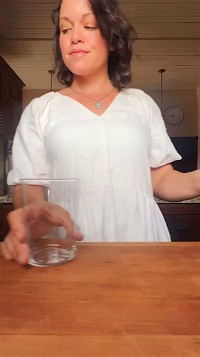 5.3K views · 47 reactions |  The lemon drink that will get us through the rest of August!⁣ ⁣ Venetian Lemonade⁣ • A glass filled with ice⁣ • A squeeze of fresh ⁣ • A generous ounce of @liquidalchemist Orgeat syrup⁣ • Top with lemon @drinkspindrift ⁣ Stir. Sip. It’s incredible!! #summerdrinks #nonalcoholic #lemonade #orgeat #italianlemonade | Joy the Baker | Facebook