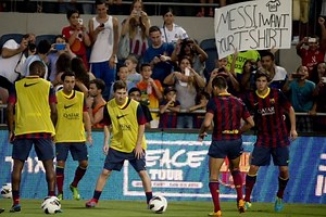 Denim suits for FC Barcelona after new deal with Italian brand