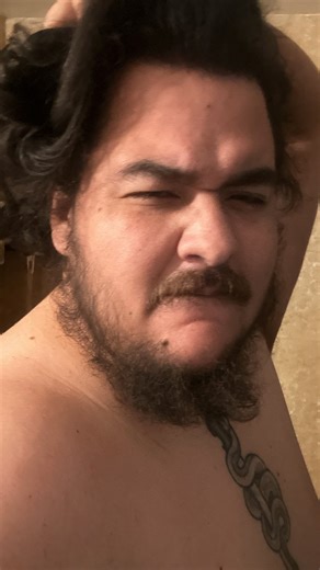 A Kelly | Somebody might wanna let his girl know or as he call her his B*tch but tell her he stepped in the hot dog water!!! Trying to meet a super... | Instagram