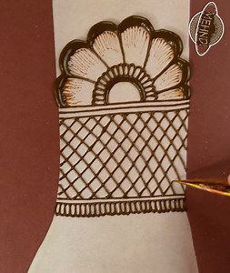 461K views · 14K reactions | Full hand bridal easy mehndi design tutorial - Back hand full henna design video tutorial step by step. Hope it's very helpful video tutorial for you mehndi artist : Mehndi Planet | Mehndi Planet | Facebook