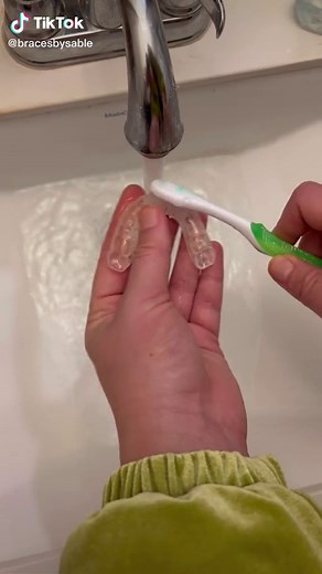 Effective Ways to Clean Your Retainer