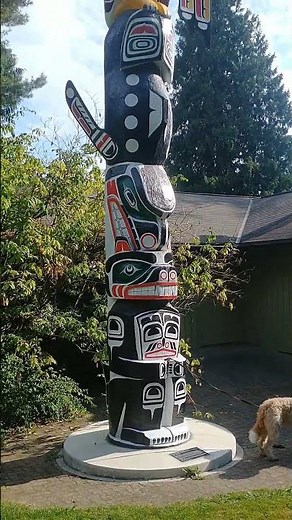 A Example of a beautiful Totem Pole !