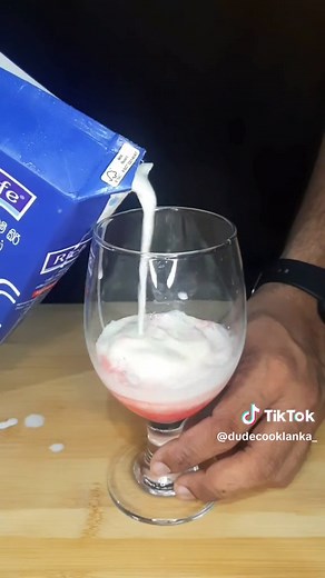 Royal Falooda recipe 🤤❤️| ෆලූඩා කාල තියෙනවද?##falooda##royalfalooda#sweet##srilanka##dudecooklanka##deliciousrecipe