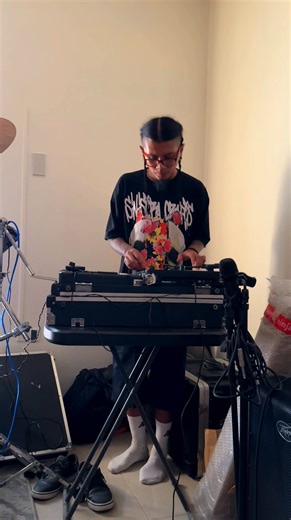 Turntables ng Lupe boyz 🥳❤️ Dan Allan Acosta miss you buddy ❤️ Macbeth DSR x Macbeth x Red Horse: Invasion Concert Series Deadstring Records Red Horse Beer Shocktones Digital Music Distribution | Lupe